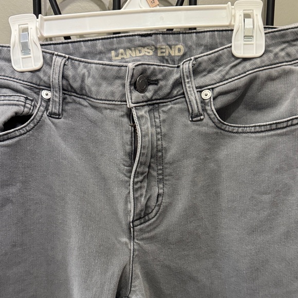 Lands' End  women’s Gray Jeans Sz 6 - Picture 1 of 5